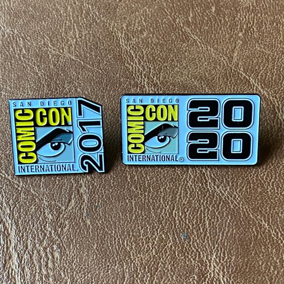SDCC Comic Con 2017 and 2020 Pins - Picture 2 of 6
